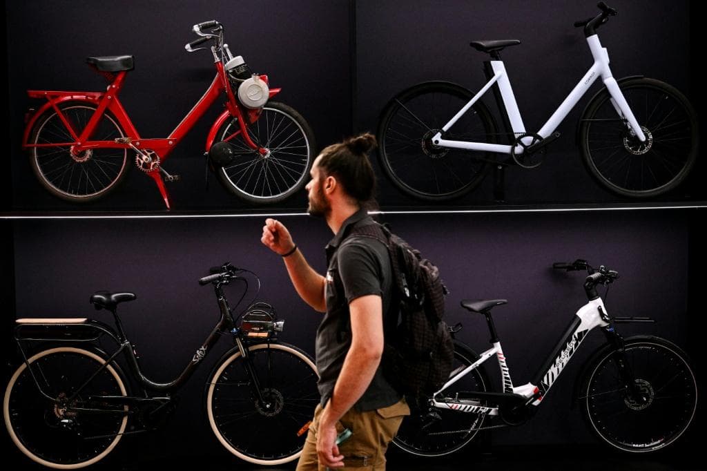 Cycling industry turns to smart bikes to boost sales