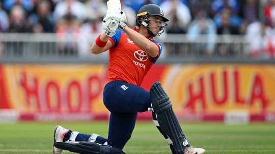 Bethell, Brook star as England chase down 191 for 1-0 lead