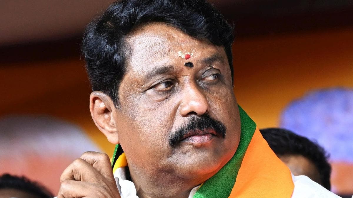 T.N. BJP chief Nainar Nagenthran slams CM Vijay over law and order in State