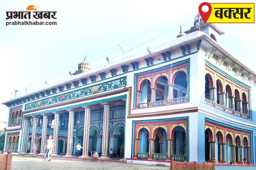 बक्सर सदर SDPO कार्यालय पहुंचे शाहाबाद DIG, लंबित कांड और वारंट निष्पादन में लापरवाही पर चेतावनी
